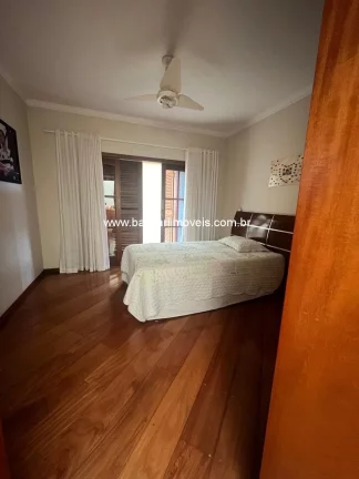 Imagem Casa Térrea 4D com Piscina