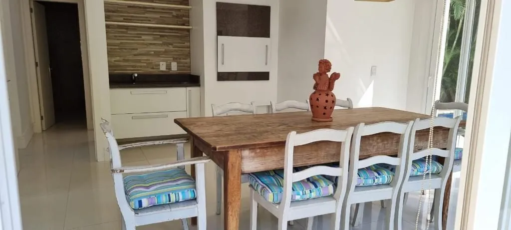 Imagem Casa com 3 suítes e piscina no Boa Vista