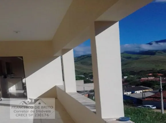 Casa com 2 Quartos à Venda, 82 m² em Capela do Jacu - Lavrinhas