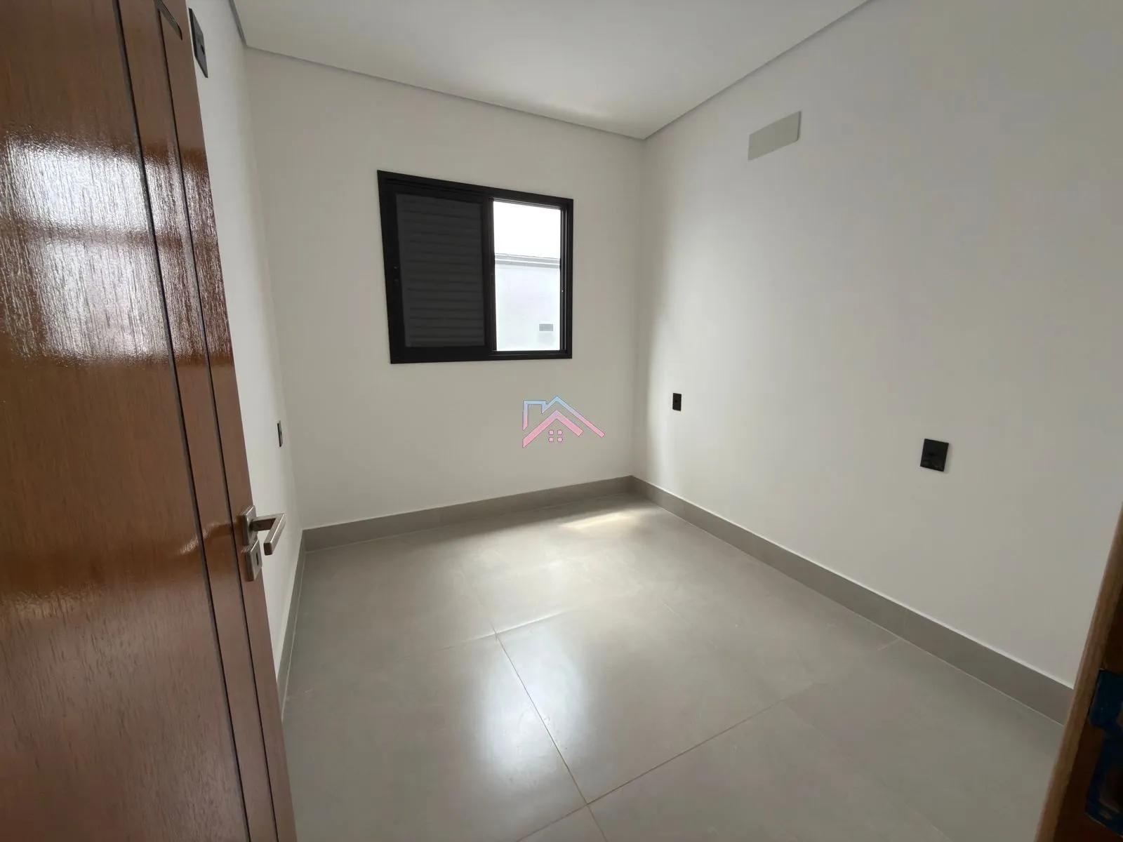 Imagem Casa à venda - Área útil 75 m2 com 3 dormitórios sendo 1 suíte com closet - 2 vagas - Jardim Vale Ve