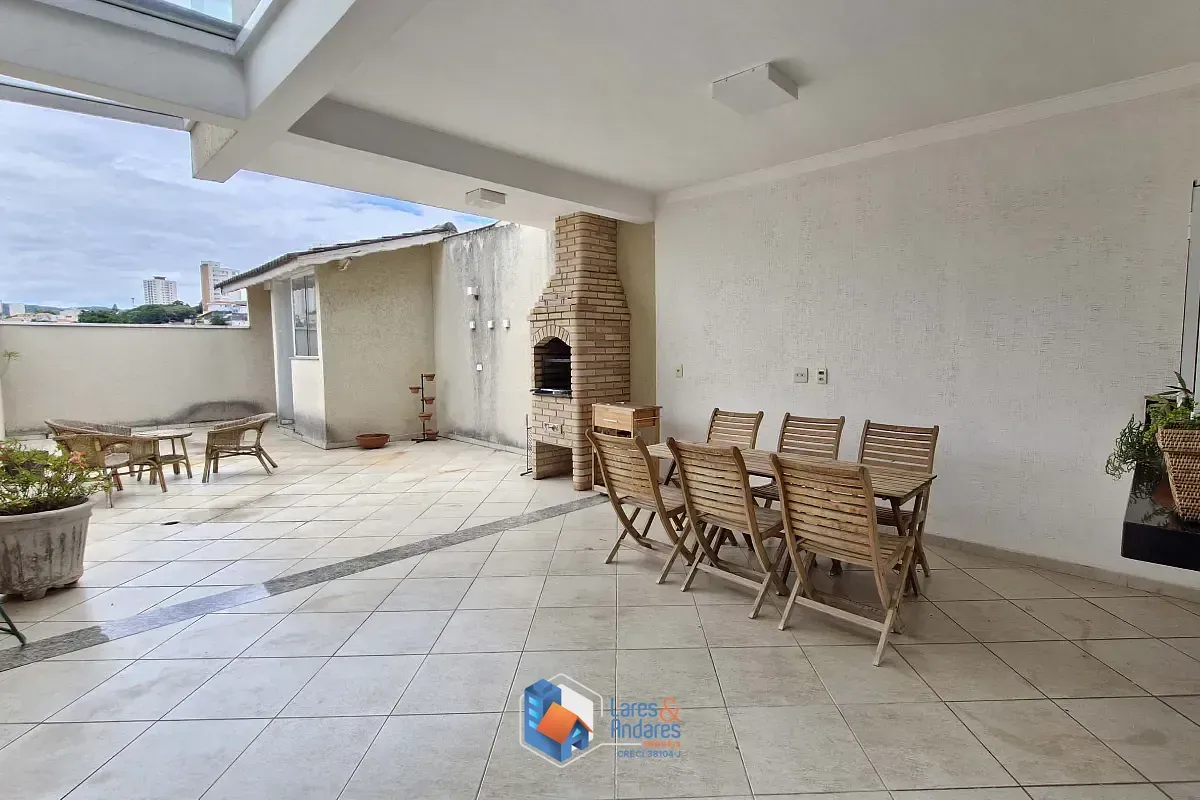 Imagem Sobrado para venda em Santa Teresinha com 3 quartos, sendo 3 suítes, 324m²