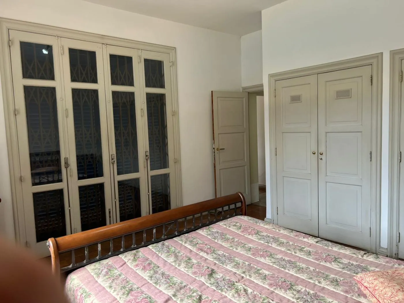 Imagem Casa para Venda em Petrópolis / RJ no bairro Valparaíso