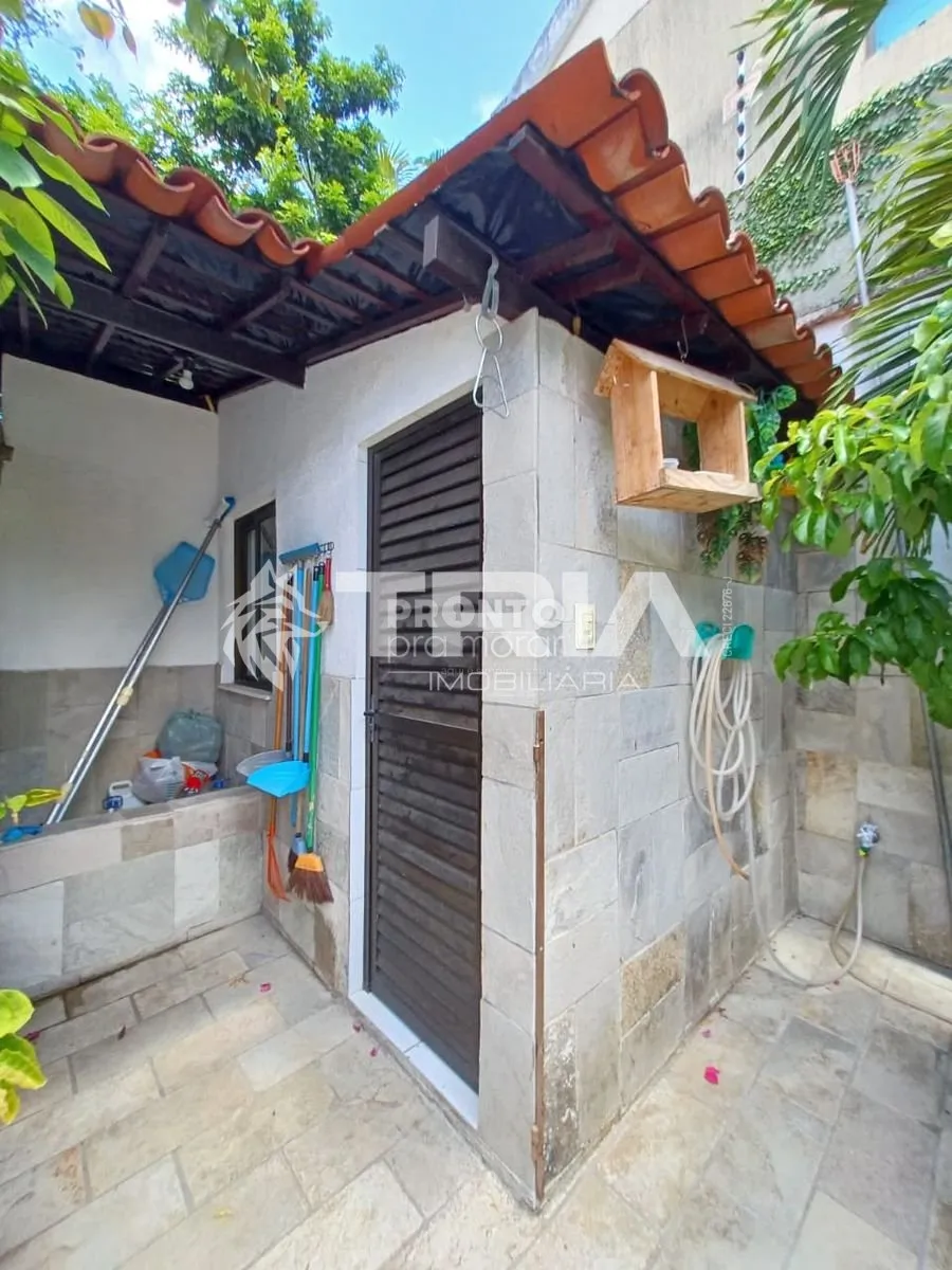 Imagem Casa de 4 quartos, 230m² no bairro Monteiro, em Recife