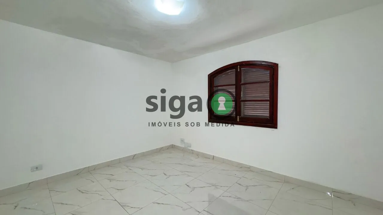 Imagem Casa à Venda no Jardim Aeroporto ? 3 Dormitórios, Suíte, Quintal e Edícula