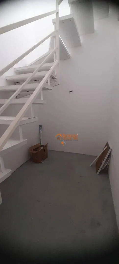 Imagem Sobrado com 3 dormitórios à venda, 300 m² por R$ 1.400.000,00 - Parque Renato Maia - Guarulhos/SP