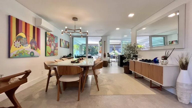 Imagem *Casa Moderna à Venda na Riviera de São Lourenço - Módulo 21*