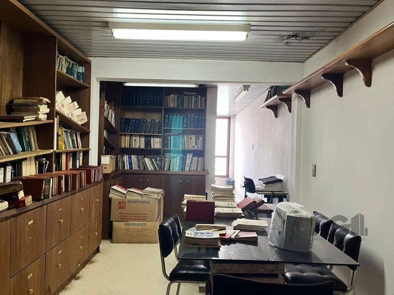 Imagem Conjunto/Sala para Venda - 37.47m², 0 dormitórios, Petrópolis