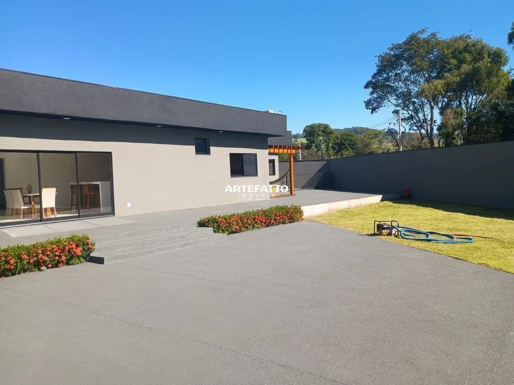Imagem Sítio à venda em Patrocínio Paulista, Centro, com 3 quartos, 1400m2