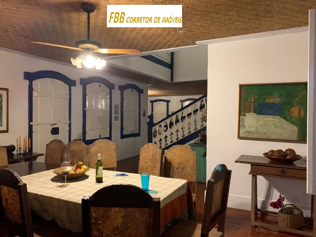 Imagem Casa com 7 Quartos à Venda, 2 metros em Ogiva - Cabo Frio