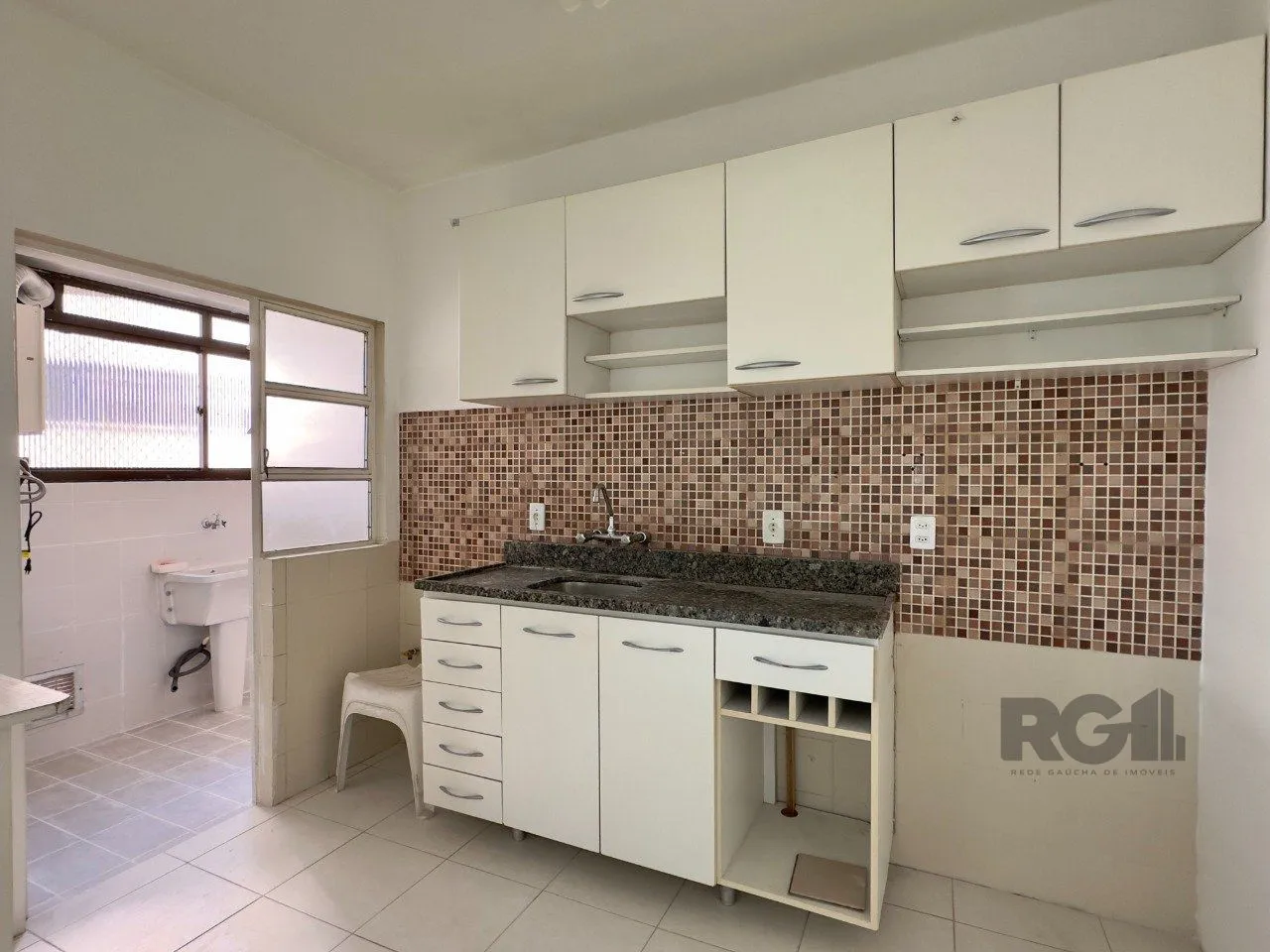 Imagem COBERTURA COM 174M², DE FRENTE, 3 DORMITÓRIOS, EM ÓTIMA LOCALIZAÇÃO NO MENINO DEUS