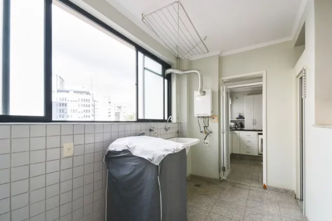 Imagem Apartamento à venda em São Paulo, Morro dos Ingleses, com 3 quartos, 230m2