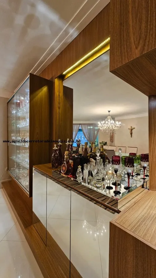 Imagem Casa em Condomínio para Venda em Natal, Candelária, 5 dormitórios, 5 suítes, 6 banheiros, 4 vagas