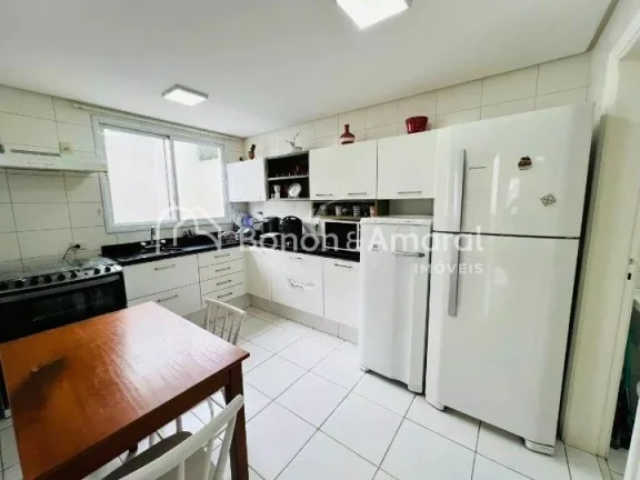 Imagem Casa de Alto Padrão em Condomínio Fechado no Parque Taquaral - Campinas/SP

Se você busca confort...