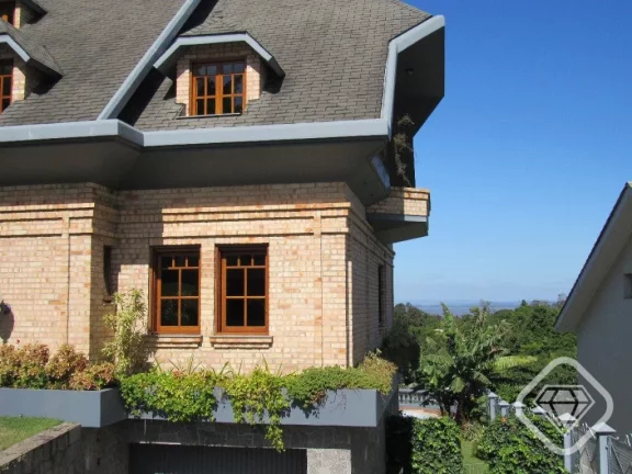 Imagem Residência de Luxo com Vista Deslumbrante para o Guaíba

Condomínio de Alto Padrão, 4 dormitóri...