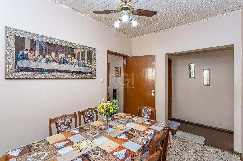 Imagem Casa para Venda - 143.32m², 3 dormitórios, sendo 1 suites, 5 vagas - Parque Santa Fé