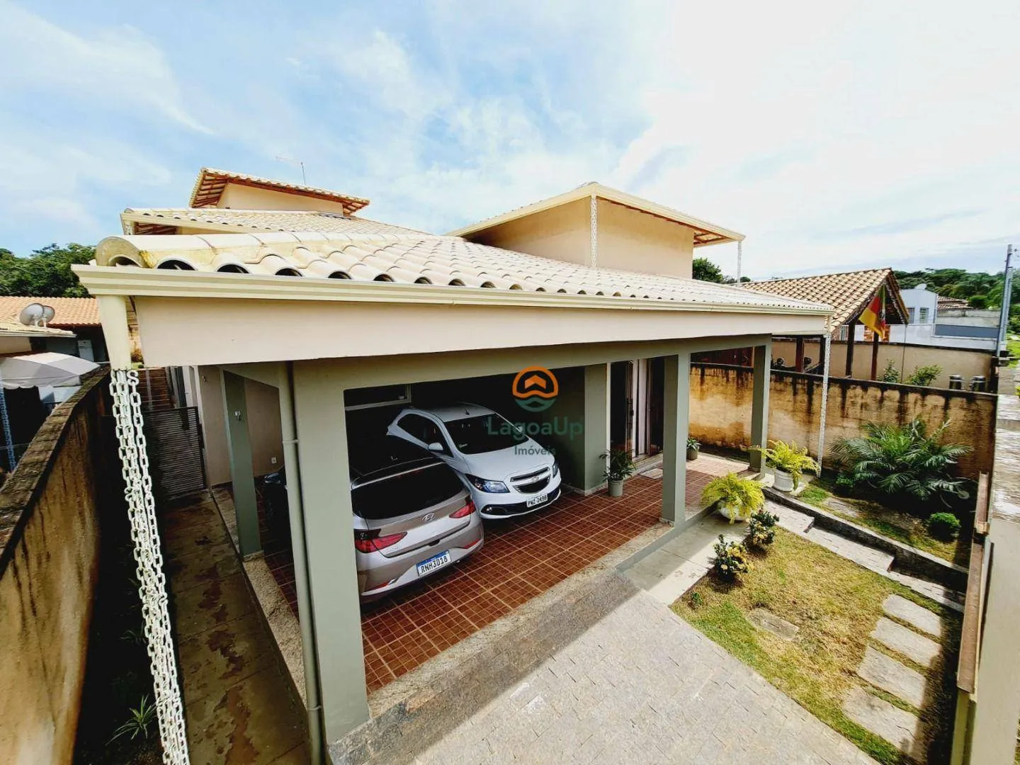 Imagem Casa com 4 dormitórios à venda, 110 m² por R$ 1.050.000,00 - Condomínio Residencial Cedro - Lagoa Santa/MG