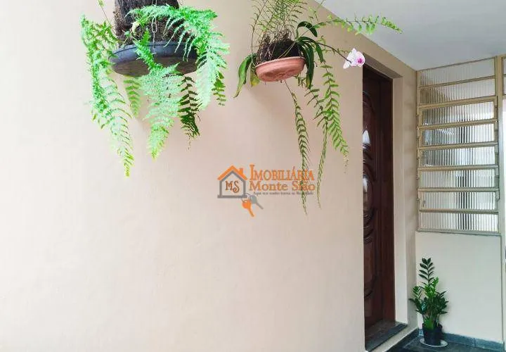 Imagem Casa com 3 dormitórios à venda, 288 m² por R$ 870.000,00 - Vila Galvão - Guarulhos/SP