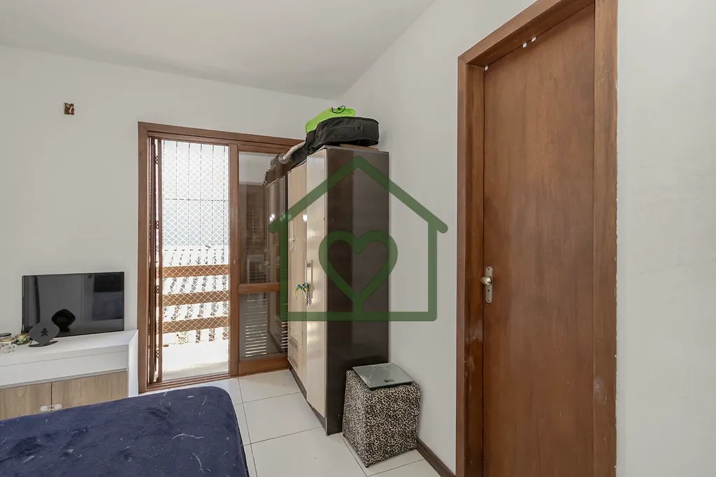 Imagem Gostaria de apresentar uma excelente oportunidade de imóvel: uma casa estilo sobrado com 92 m² de ...