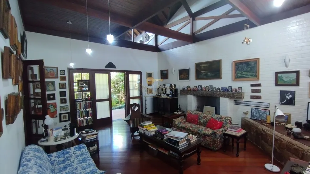 Imagem Casa em Condomínio para Venda em Teresópolis / RJ no bairro Green Valley