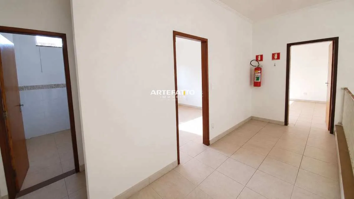 Imagem Barracão à venda em Franca, Parque Santa Hilda, 405m2