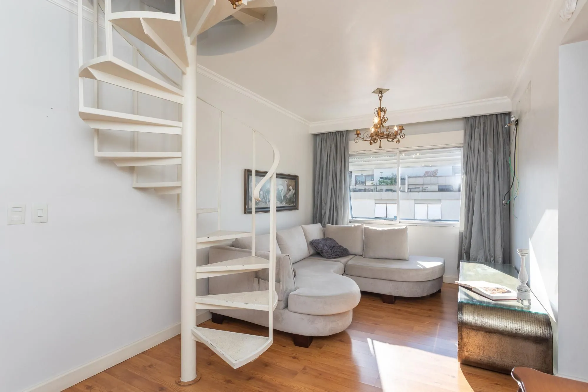 Cobertura - duplex à venda em Medianeira com 142m² 2 suítes, 1 vagas
