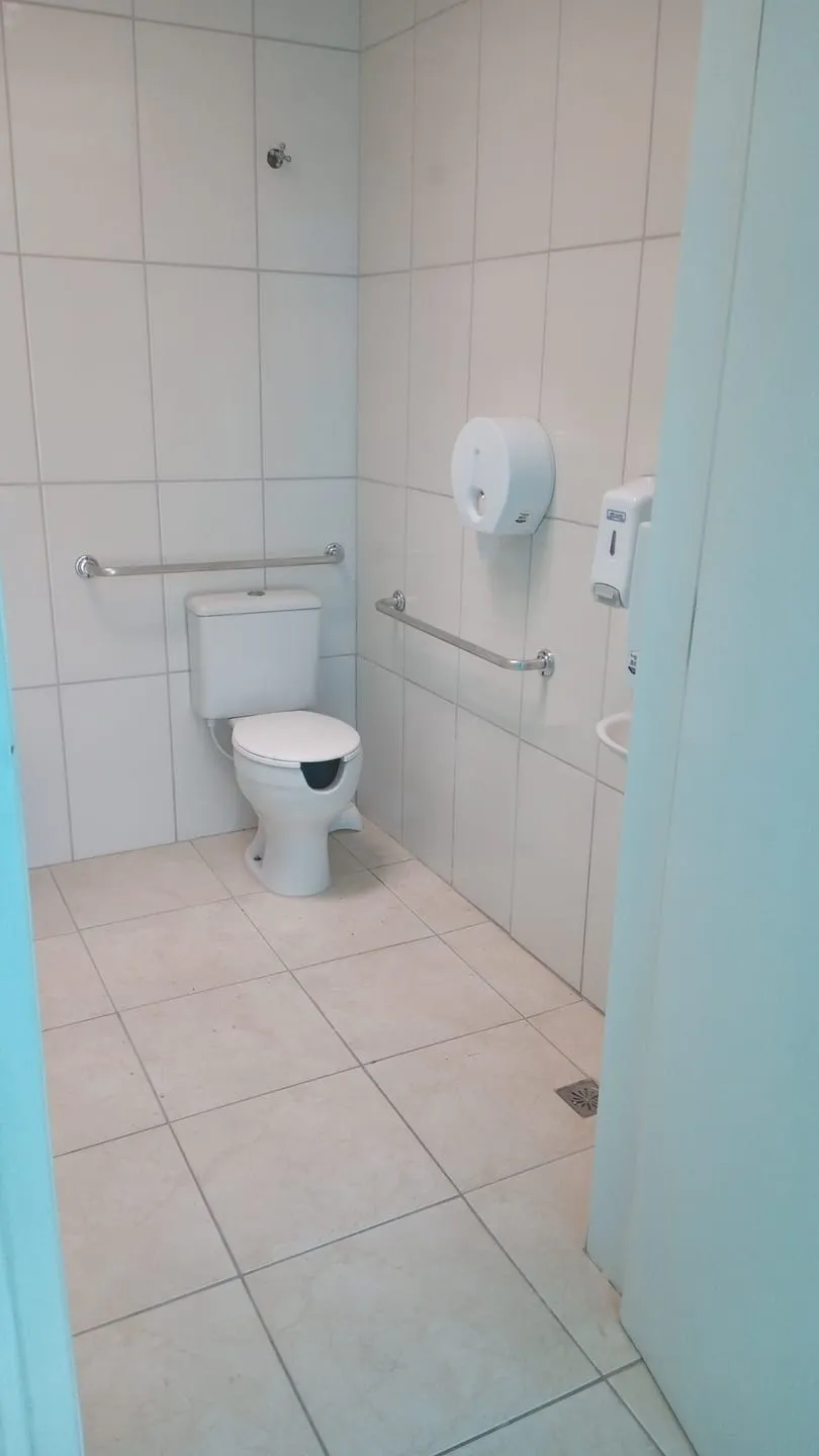 Imagem Comercial à venda 4 Quartos, 1 Vaga, 156.4M², Parque São Domingos, Pindamonhangaba - SP