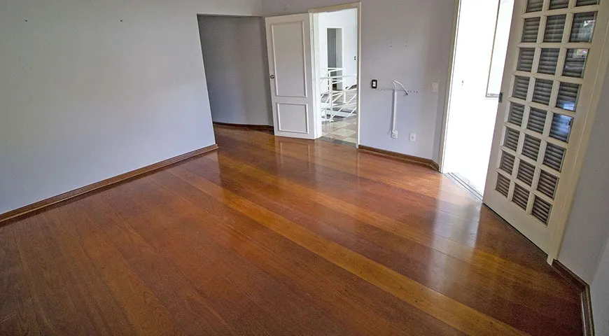 Imagem Excelente Sobrado no Residencial Granja Olga 1