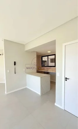 Imagem Ap 3 quartos, suite, sol da manhã, todo reformado, Centro V.V.