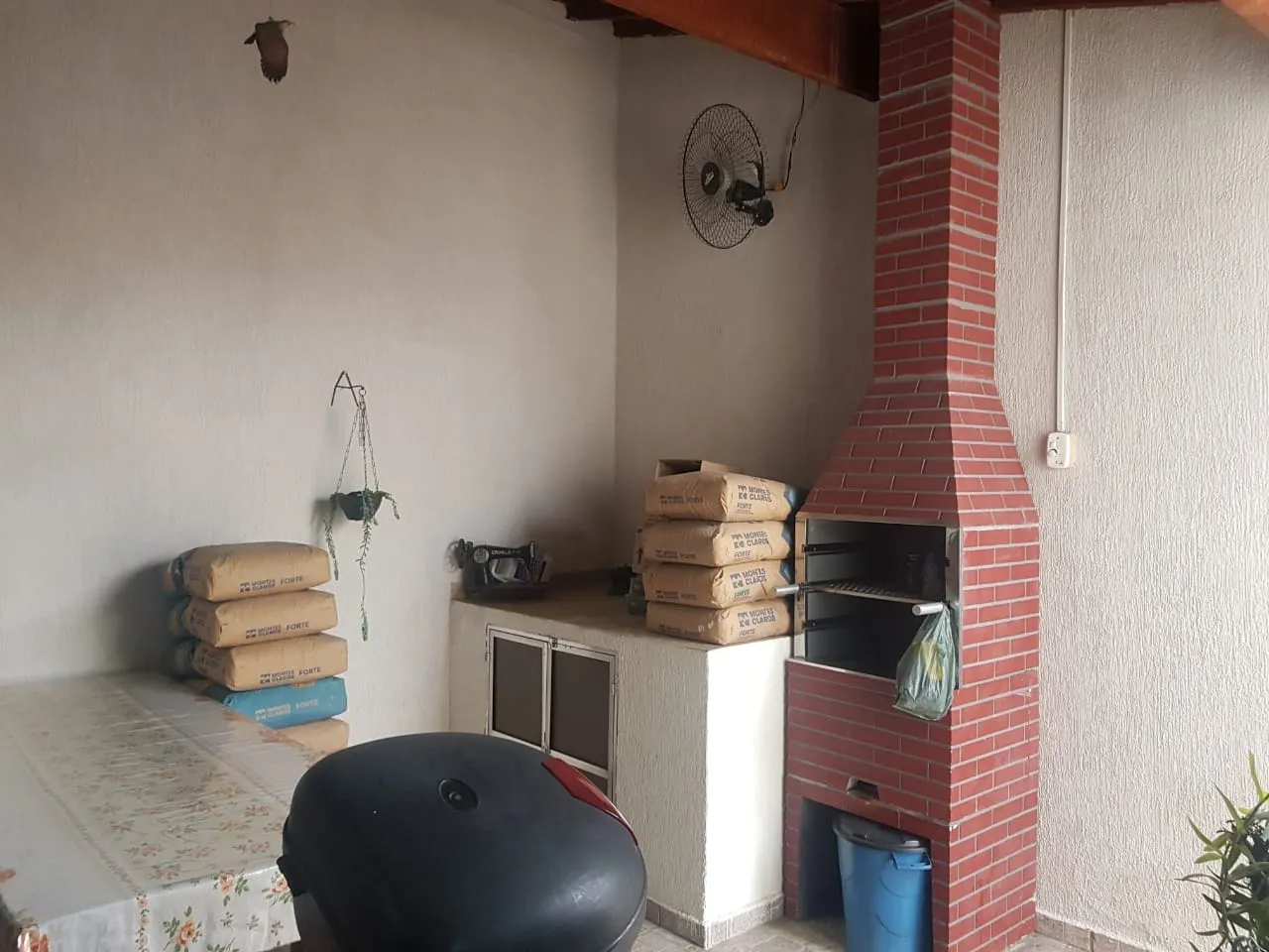 Imagem Casa à venda 2 Quartos, 1 Vaga, 133M², Marieta Azeredo, Pindamonhangaba - SP