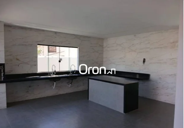 Imagem Casa à venda, 204 m² por R$ 1.150.000,00 - Vila Santa Helena - Goiânia/GO
