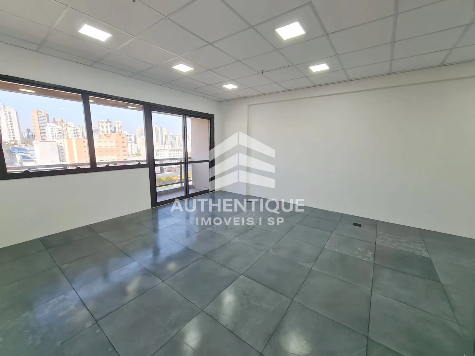 Imagem JURUBATUBA EMPRESARIAL CENTRO SBC - Sala Comercial no Centro de SBC à venda!