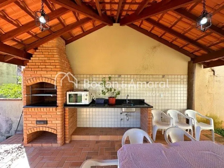 Imagem Casa de Condomínio com 274 m² e 4 Quartos, em Sousas - Campinas/SP