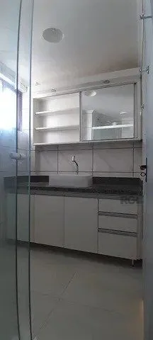 Imagem Apartamento com 3 dormitórios, 2 banheiros, 1 vaga, no bairro Cristal, Poa/RS