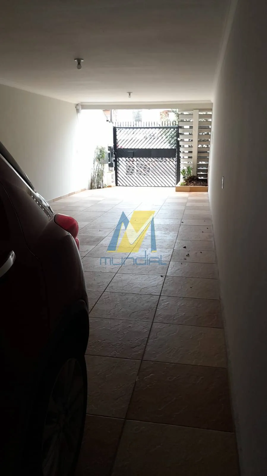 Imagem Sobrado com 3 suítes e 4 vagas à venda no Parque das Nações
