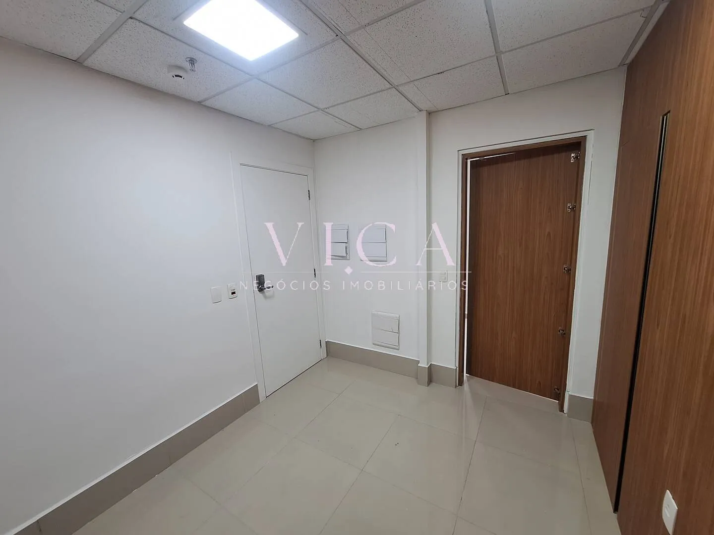 Imagem Alphaville| Edifício Alpha Premim sala 92m² 2 vagas R$ 940.000