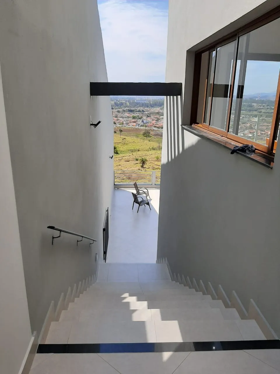 Imagem Casa à venda 4 Quartos, 4 Suites, 2 Vagas, 300M², Village Mantiqueira, Guaratinguetá - SP