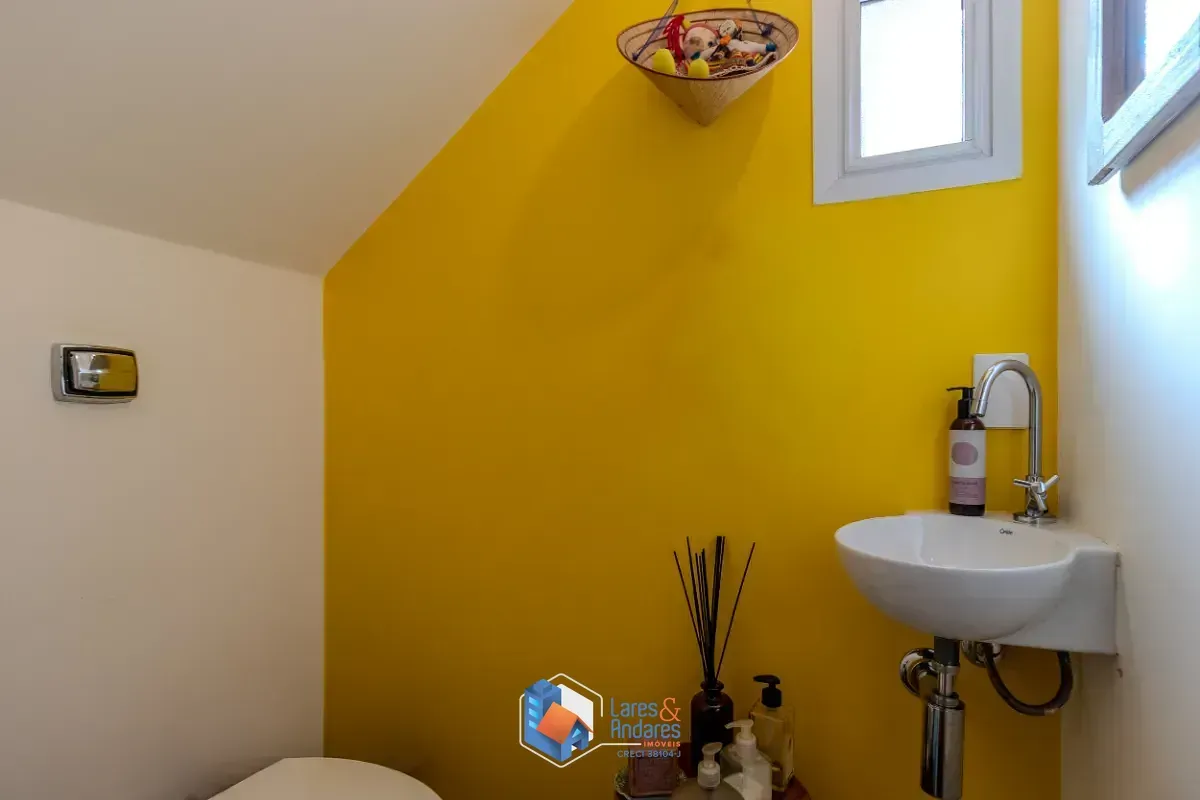 Imagem Casa para venda em Alto da Boa Vista com 3 quartos, sendo 1 suíte, 152m²