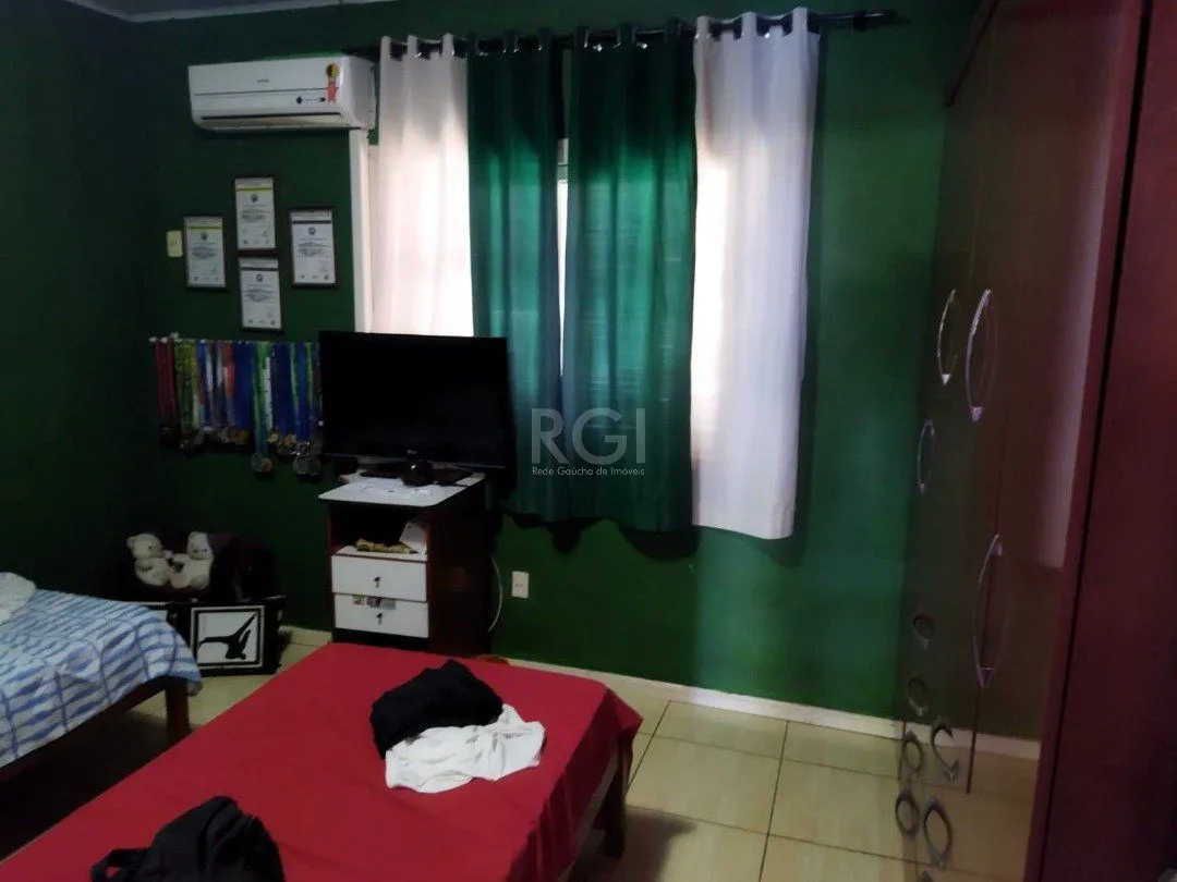 Imagem Casa para Venda - 450m², 5 dormitórios, sendo 1 suites, Cristal