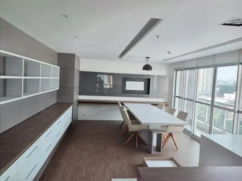 Imagem LOCAÇÃO DE SALAS COMERCIAIS MOBILIADAS NO EDIFÍCIO MARQUÊS BUSINESS CENTER, NA BARRA FUNDA/SP com 162m² e 5 vagas, sendo 100 m do metro. CONSULTE-NOS.