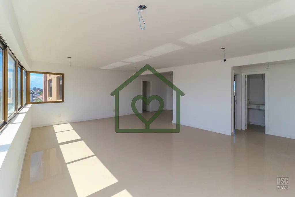 Imagem Descubra o seu novo lar no coração da Região Sul do Brasil! Este apartamento de 138m², localizad...