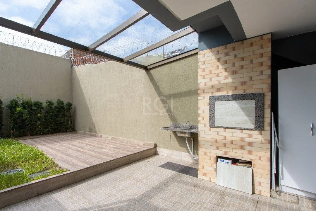 Imagem Casa para Venda - 204m², 3 dormitórios, sendo 3 suites, 2 vagas - Espirito Santo