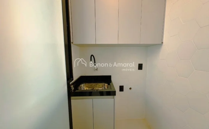 Imagem Maravilhosa casa térrea, acabamento de primeira, com 3 quartos sendo 3 suítes e a master com close...