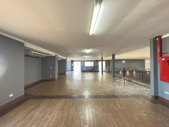 Imagem Imóvel Comercial com 1.230 m² Construídos | Frente para Duas Ruas