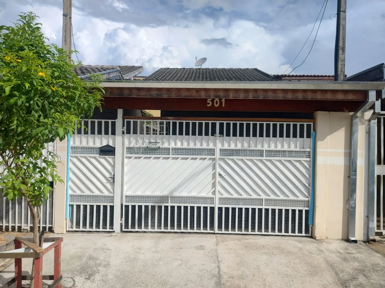 Imagem Casa à venda 2 Quartos, 2 Vagas, 125M², Residencial Mombaça, Pindamonhangaba - SP