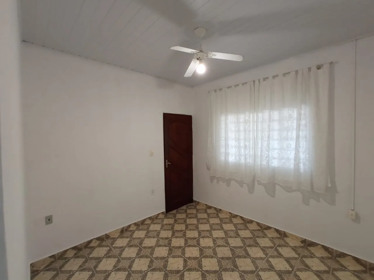 Imagem Casa à venda 2 Quartos, 1 Suite, 1 Vaga, 112M², Mantiqueira, Pindamonhangaba - SP