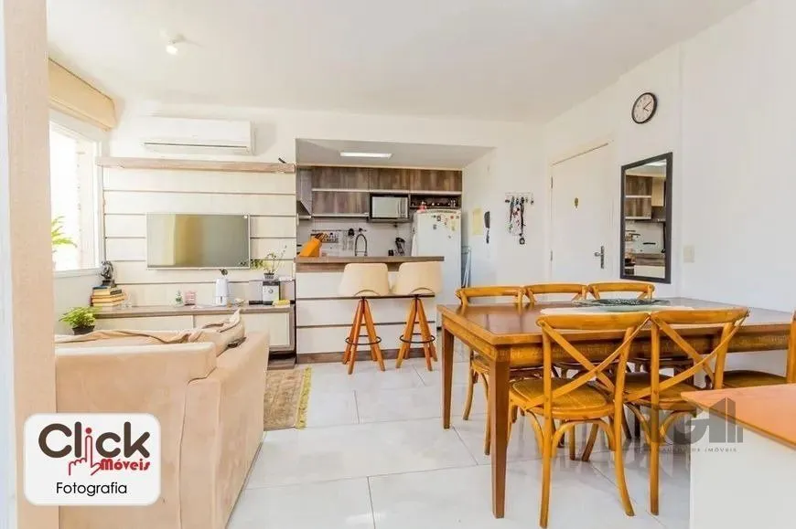 Imagem Apartamento 3 dormitórios, sendo 1 suíte, 66 m² de área privativa e 1 vaga(s) de garagem. Localizado na Rua/Av. Dom Claudio Jose Goncalves Ponce De Leao, no bairro Vila Ipiranga em Porto Alegre.