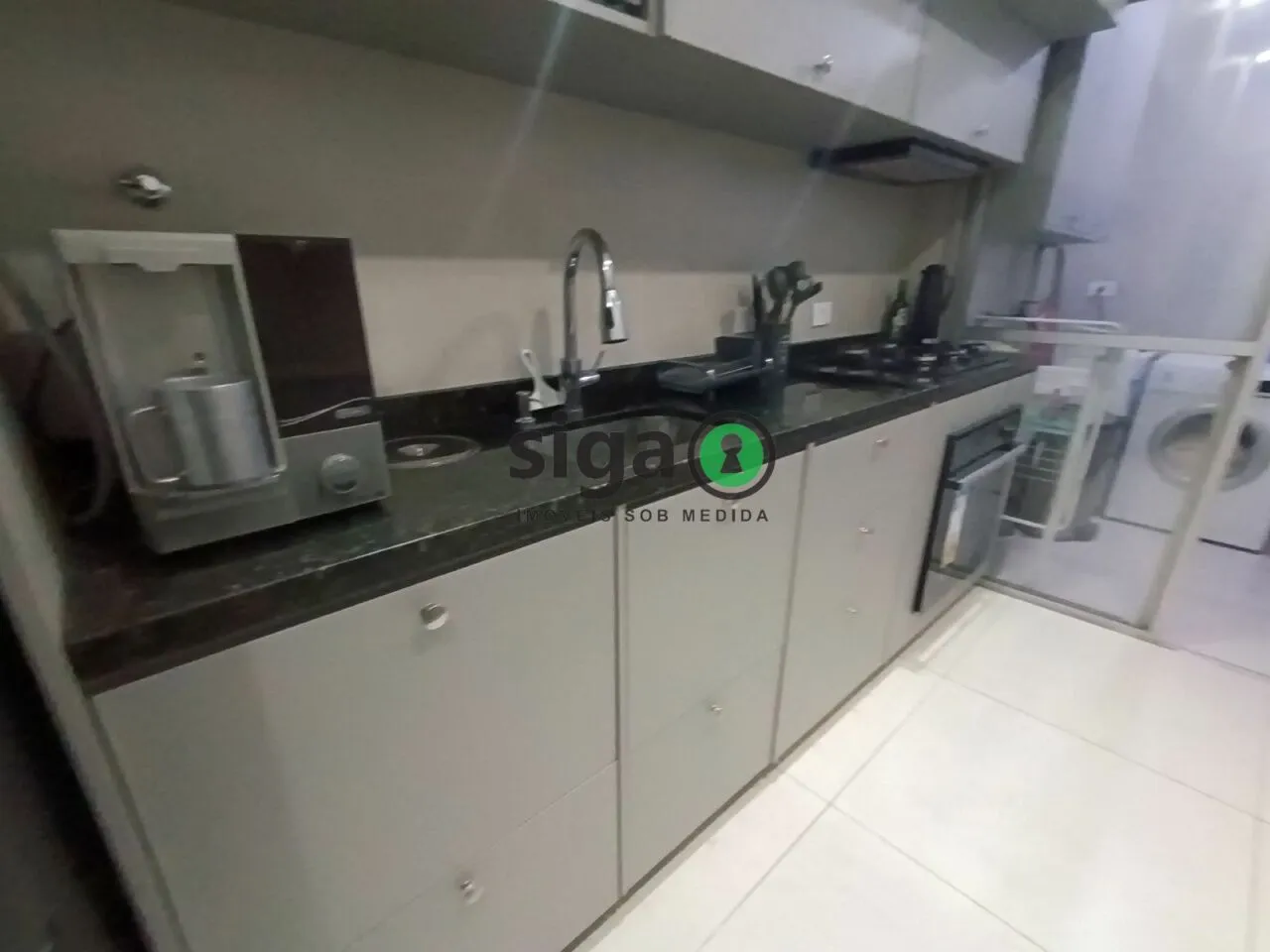Imagem Apartamento reformado em excelente localização - MOBILIADO - Edf: CAMBURIU