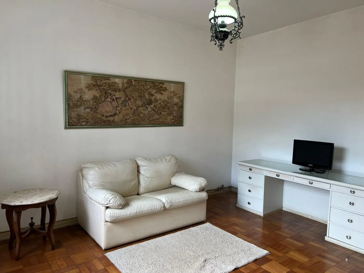 Imagem Casa para Venda em Petrópolis / RJ no bairro Valparaíso