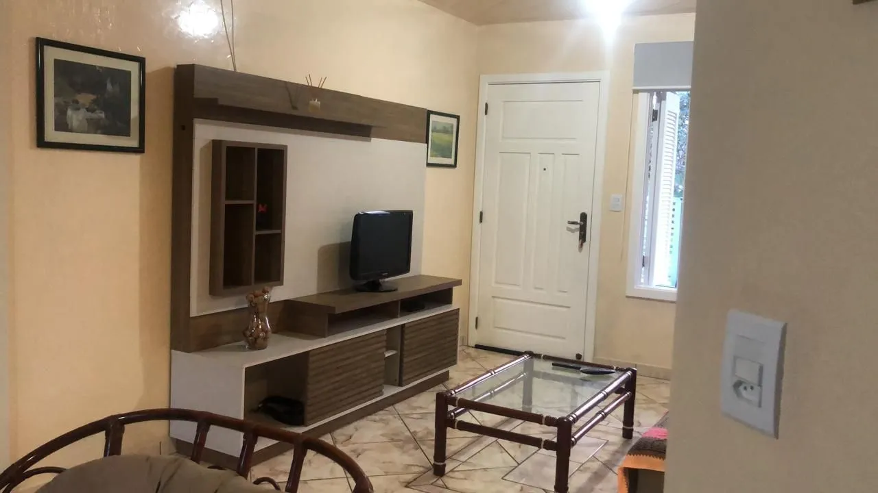 Imagem Casa 3 dormitórios, 1 suite, lareira, 2 vagas de garagem, piscina, bairro Mariápolis, Osório-RS