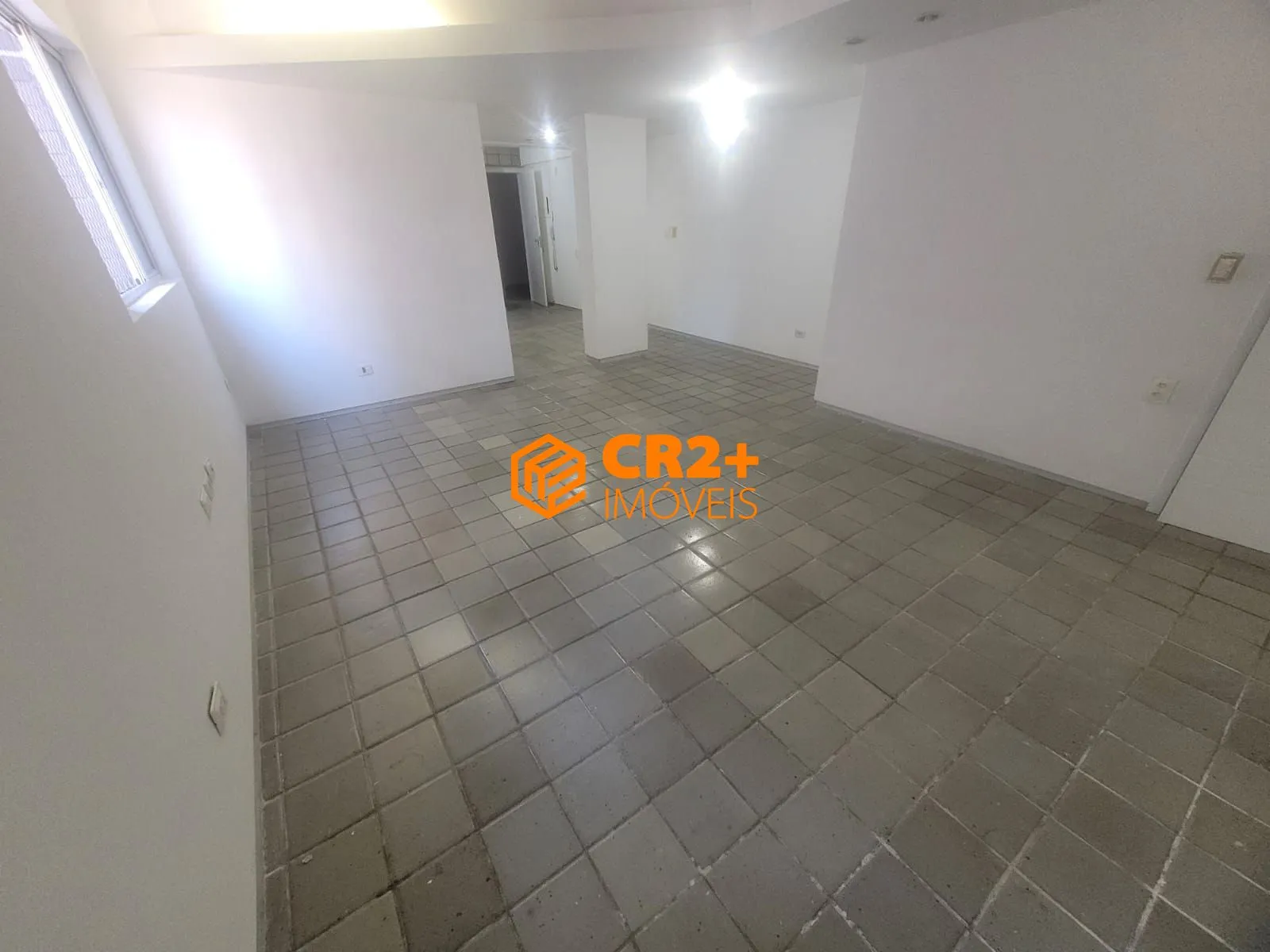 Imagem Vendo apartamento na Avenida Boa Viagem, 03 quartos, 01 suíte, em Boa Viagem- 98